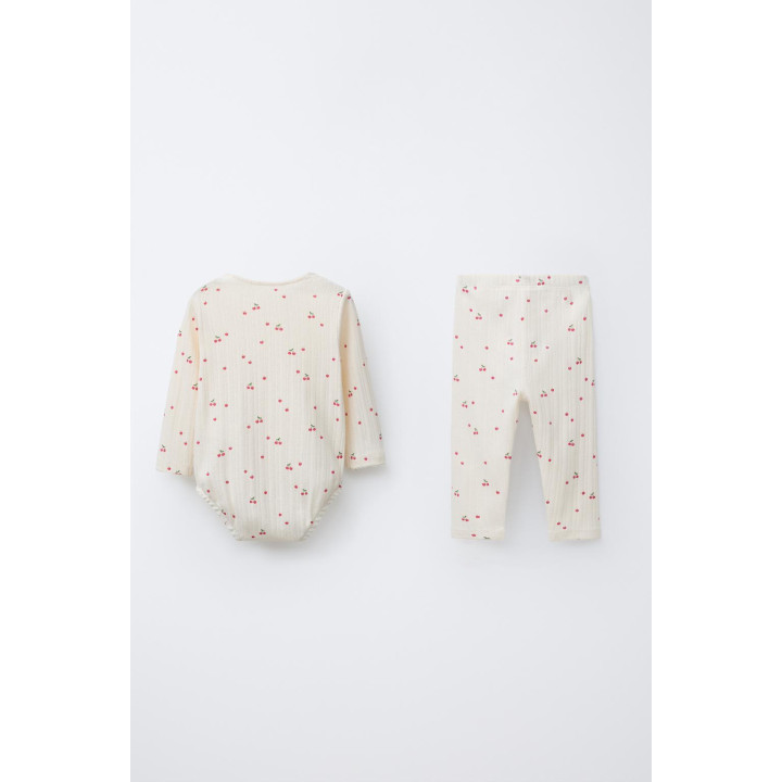 Комплект боди с принтом черешни и леггинсы