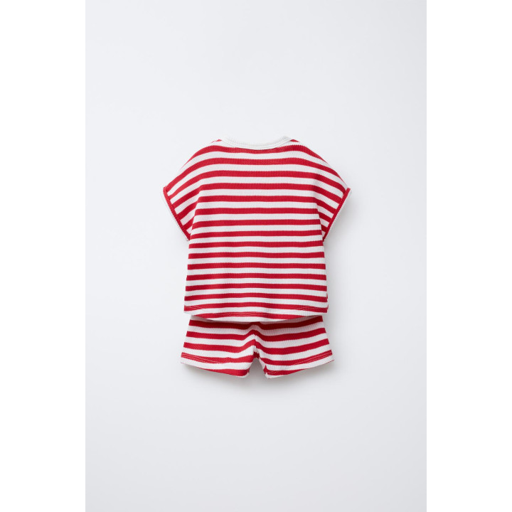 КОМПЛЕКТ ИЗ ФУТБОЛКИ И ШОРТОВ В ПОЛОСКУ ВАФЕЛЬНОЙ ТЕКСТУРЫ