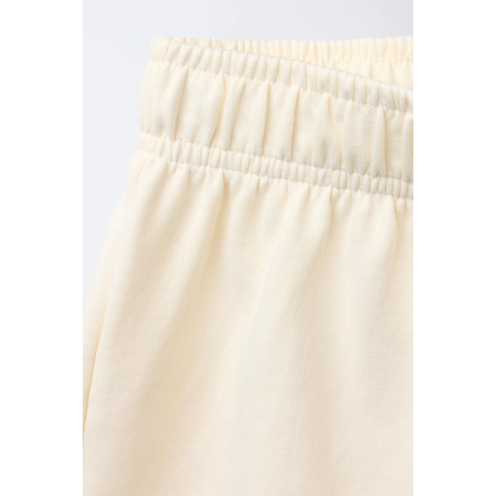 КОМПЛЕКТ ИЗ ФУТБОЛКИ И ШОРТОВ-БЕРМУДОВ ИНТЕРЛОК С НАДПИСЬЮ