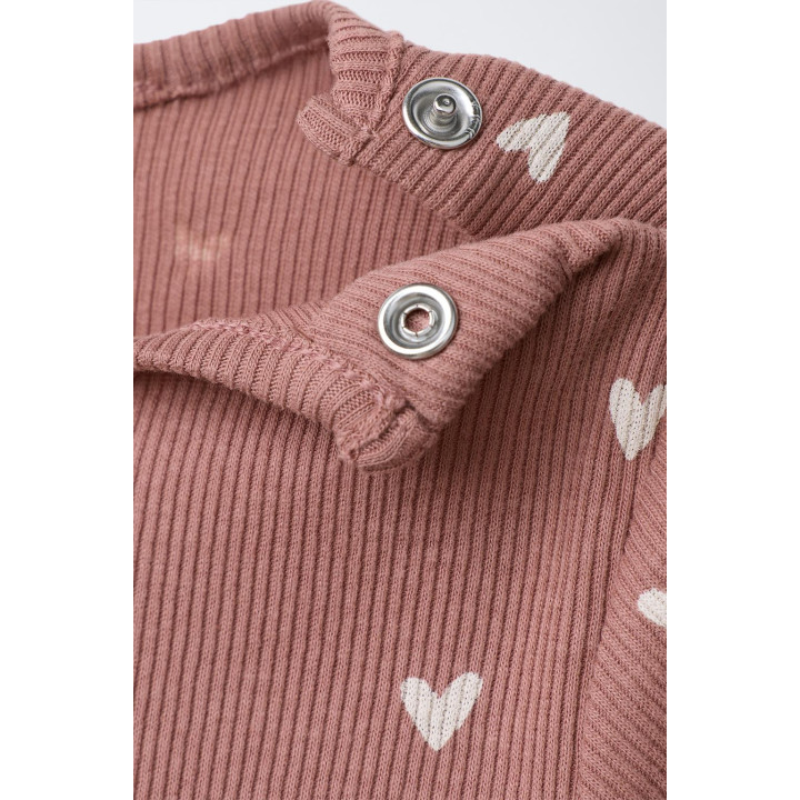 Набор футболки и леггинсов в рубчик с принтом сердец