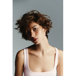 ТОП С КВАДРАТНЫМ ВЫРЕЗОМ