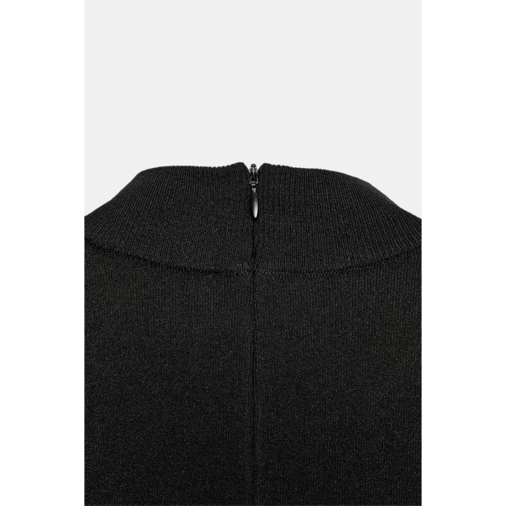 ОДНОТОННОЕ ТРИКОТАЖНОЕ МИНИ-ПЛАТЬЕ