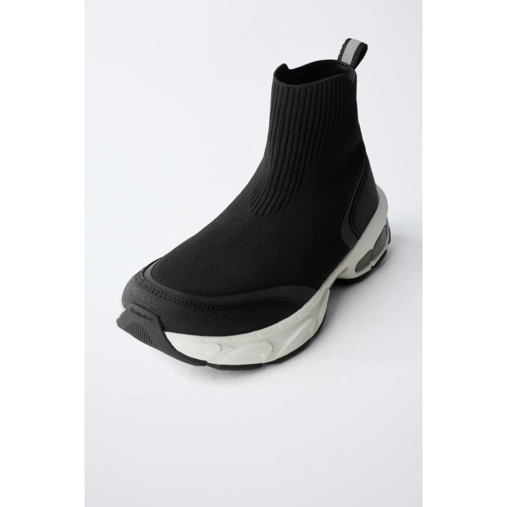 ВЫСОКИЕ КРОССОВКИ-НОСКИ