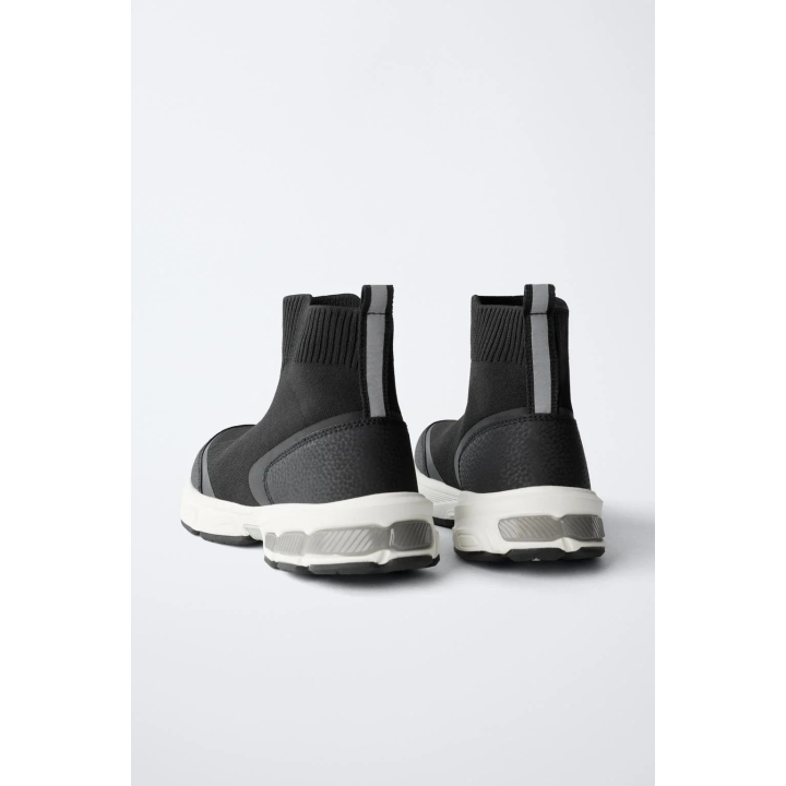 ВЫСОКИЕ КРОССОВКИ-НОСКИ