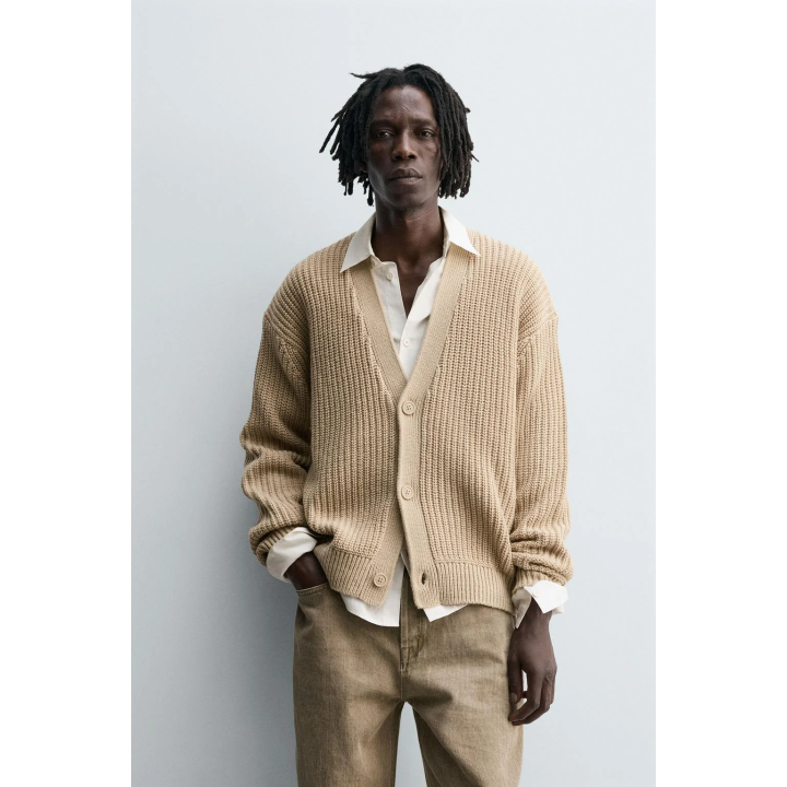 Кардиган с рельефным узором