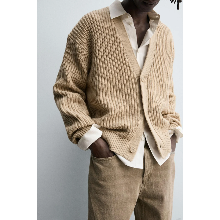 Кардиган с рельефным узором