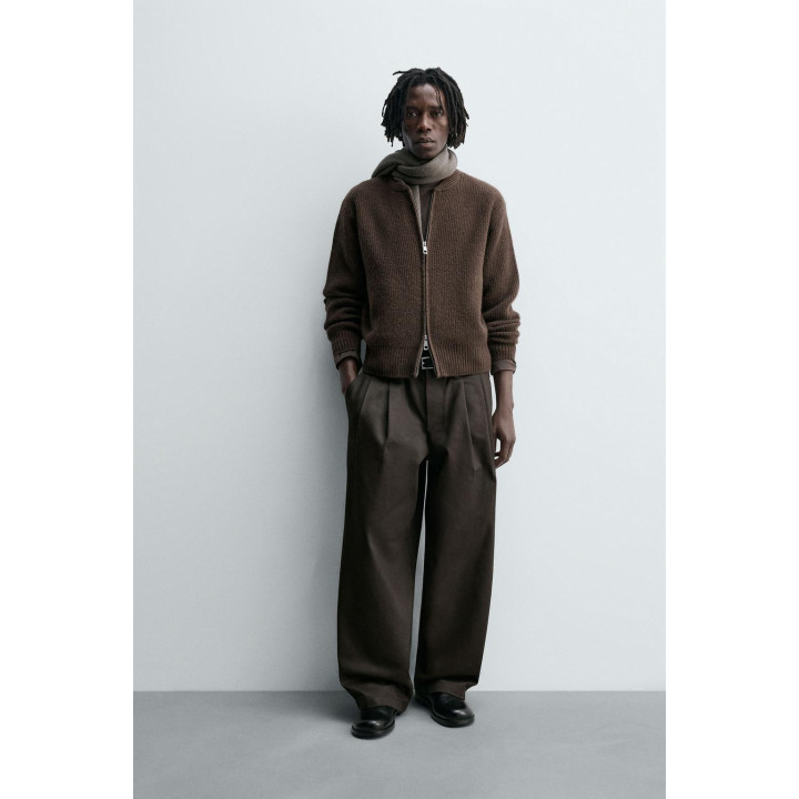 ТРИКОТАЖНЫЙ БОМБЕР