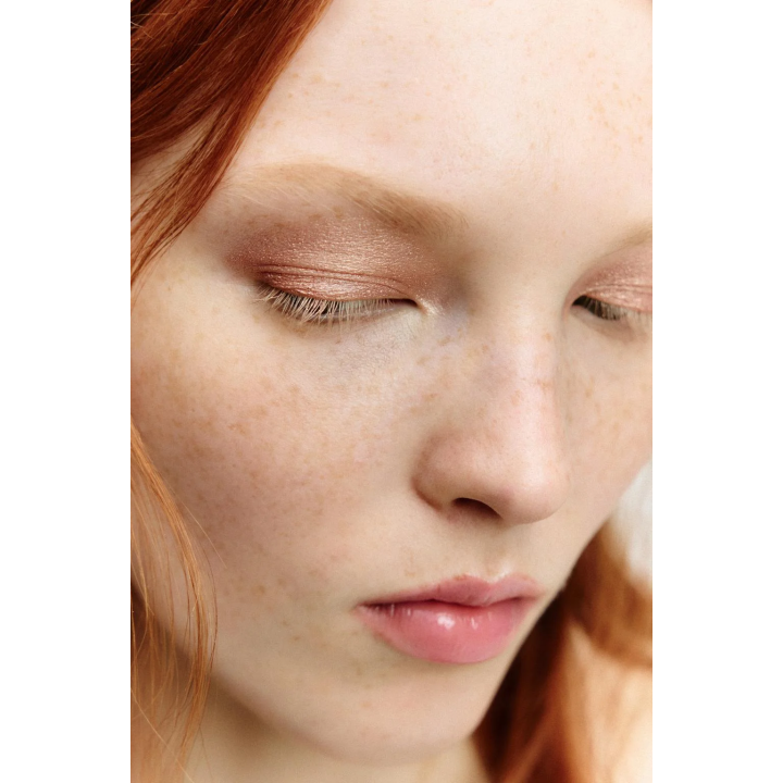 THE EYESHADOW STICK LUDOVIC DE SAINT SERNIN x ZARA