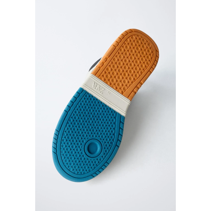 ВЫСОКИЕ КРОССОВКИ GARFIELD © PAWS INC