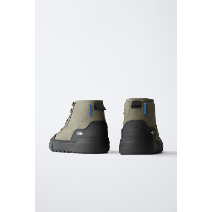 ВЫСОКИЕ ТЕХНИЧНЫЕ КРОССОВКИ