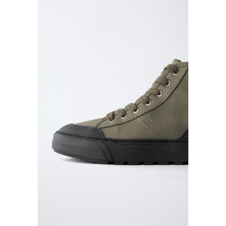 ВЫСОКИЕ ТЕХНИЧНЫЕ КРОССОВКИ