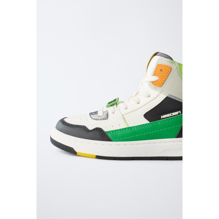 ВЫСОКИЕ КЕДЫ MINECRAFT © MOJANG AB. ™