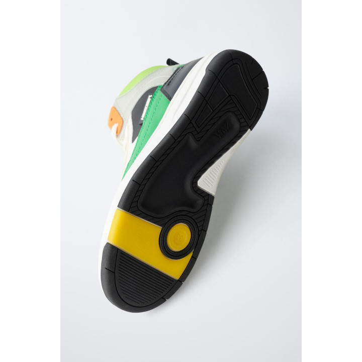 ВЫСОКИЕ КЕДЫ MINECRAFT © MOJANG AB. ™