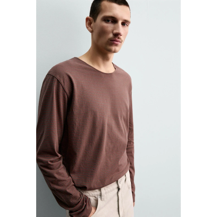 ЖАККАРДОВАЯ ФУТБОЛКА В ПОЛОСКУ