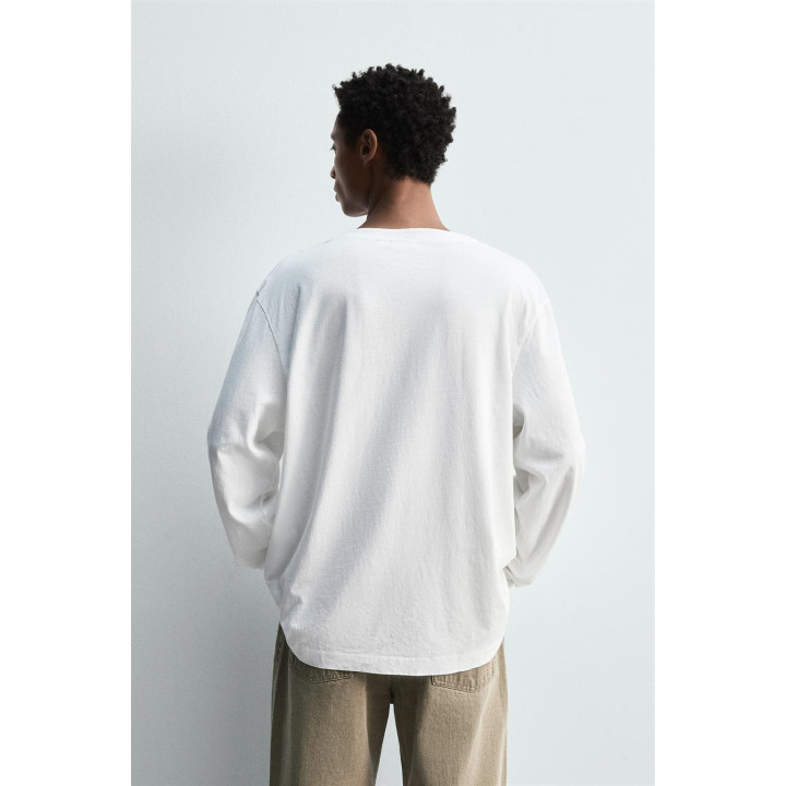 Футболка с застежкой на пуговицы