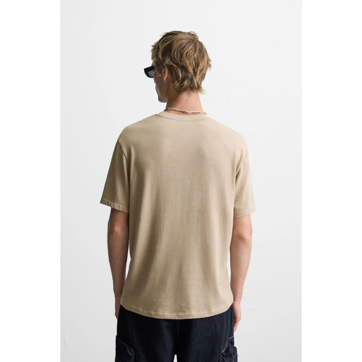 ТРИКОТАЖНАЯ ФУТБОЛКА СТАНДАРТНОГО КРОЯ