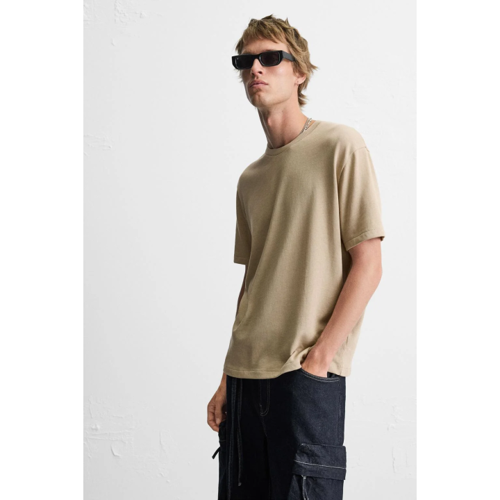 ТРИКОТАЖНАЯ ФУТБОЛКА СТАНДАРТНОГО КРОЯ