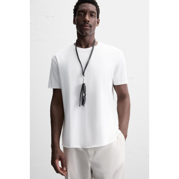 ФУТБОЛКА С НЕРОВНОЙ НИЖНЕЙ КРОМКОЙ