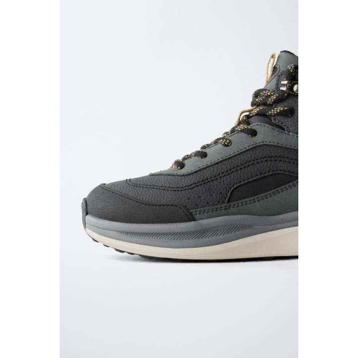 ВЫСОКИЕ КРОССОВКИ SPORTY