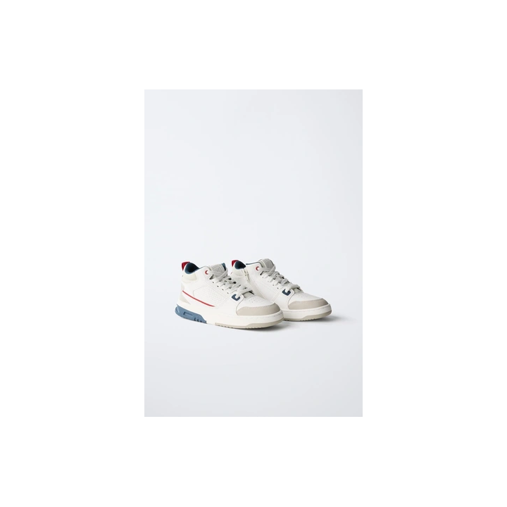 ВЫСОКИЕ КРОССОВКИ СО ВСТАВКАМИ