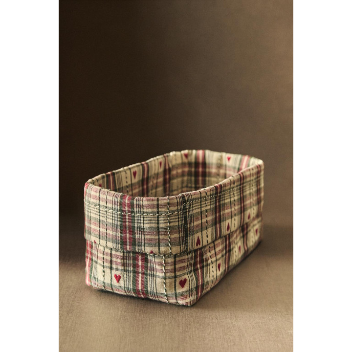 Рождественская корзина для хлеба с сердцами