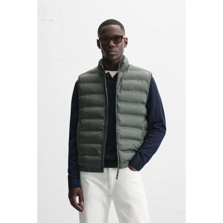 ЛЕГКИЙ СТЕГАНЫЙ ЖИЛЕТ