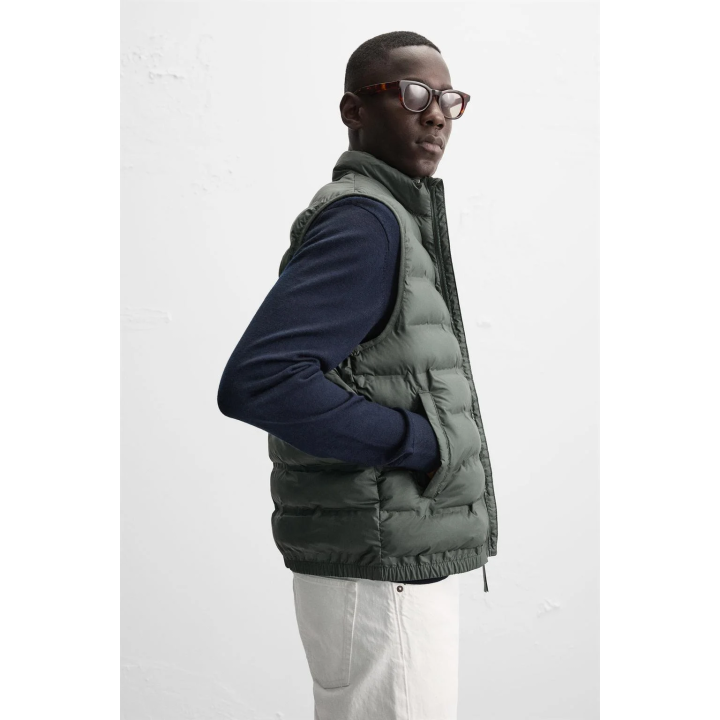 ЛЕГКИЙ СТЕГАНЫЙ ЖИЛЕТ