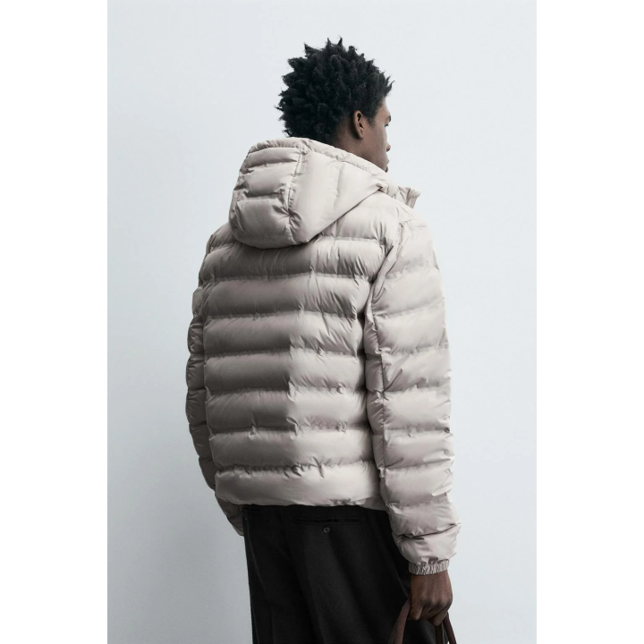 Пуховик легкий с водоотталкивающей пропиткой