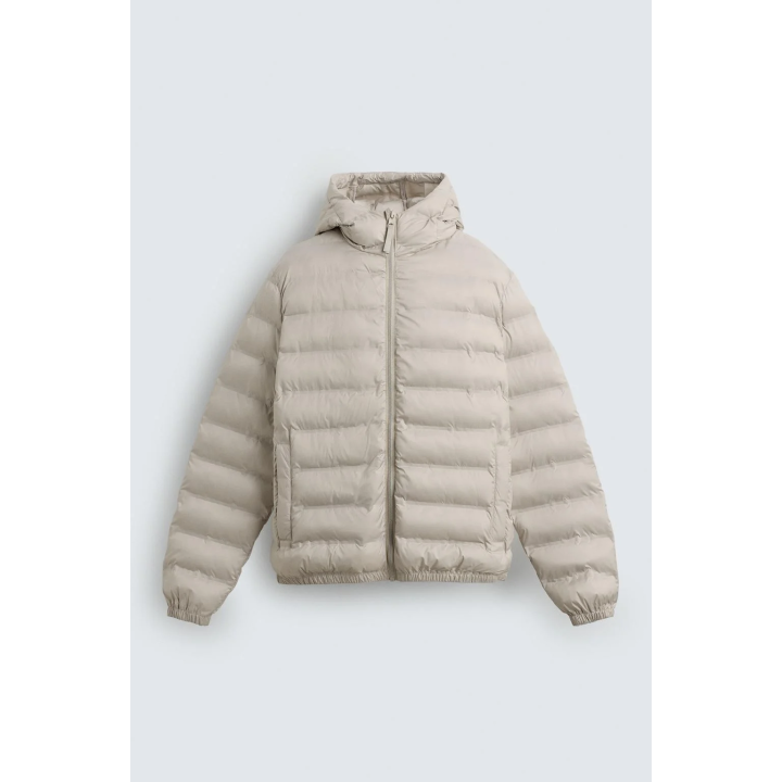 Пуховик легкий с водоотталкивающей пропиткой