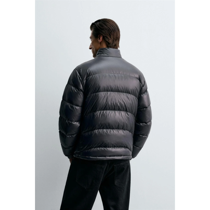 НЕПРОМОКАЕМАЯ КУРТКА С НАПОЛНИТЕЛЕМ ИЗ 100% ПЕРЬЕВ