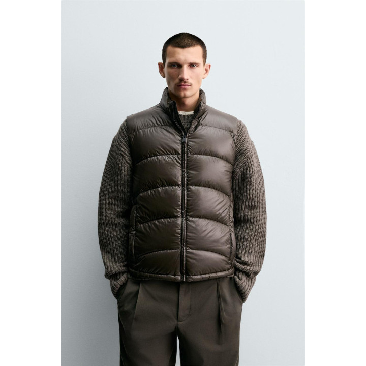 НЕПРОМОКАЕМЫЙ ПУХОВЫЙ ЖИЛЕТ ИЗ 100% ПЕРЬЕВ