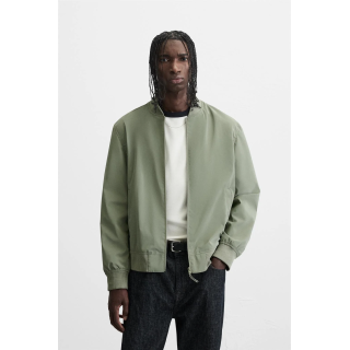 ЛЕГКАЯ КУРТКА-БОМБЕР