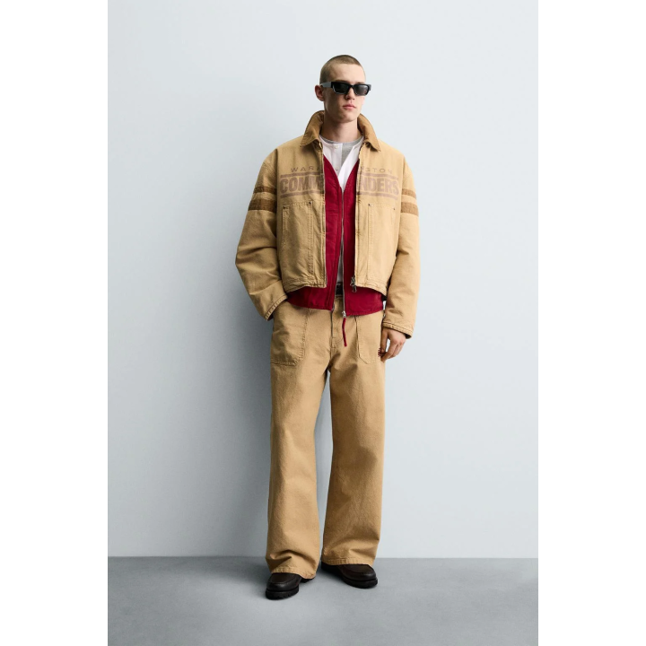 УКОРОЧЕННАЯ КУРТКА С ВЫШИТОЙ НАШИВКОЙ NFL WASHINGTON COMMANDERS