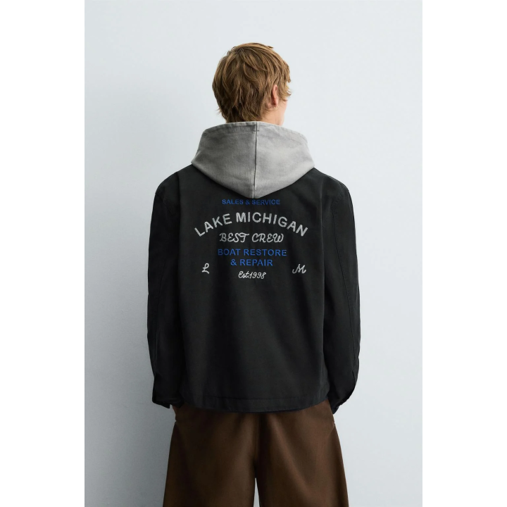 КУРТКА С ВЫШИВКОЙ И МОЛНИЕЙ