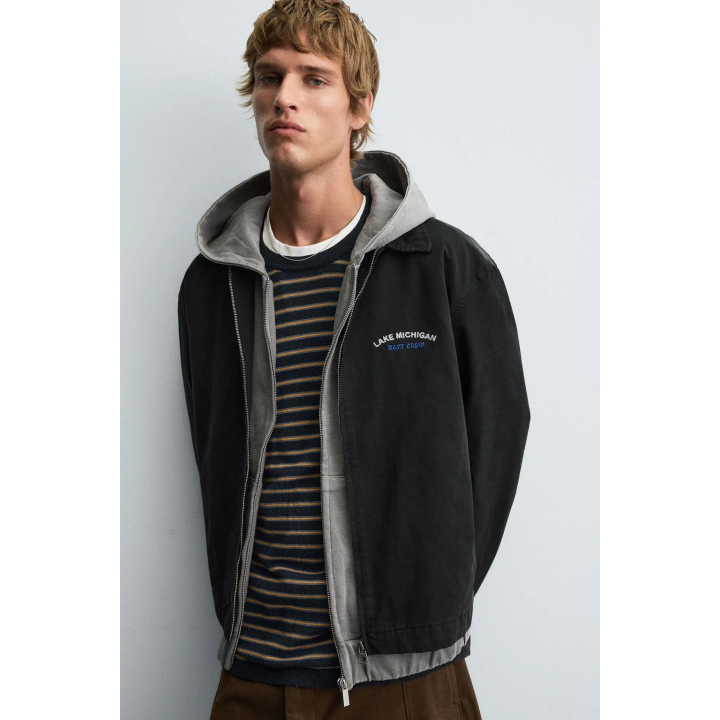 КУРТКА С ВЫШИВКОЙ И МОЛНИЕЙ