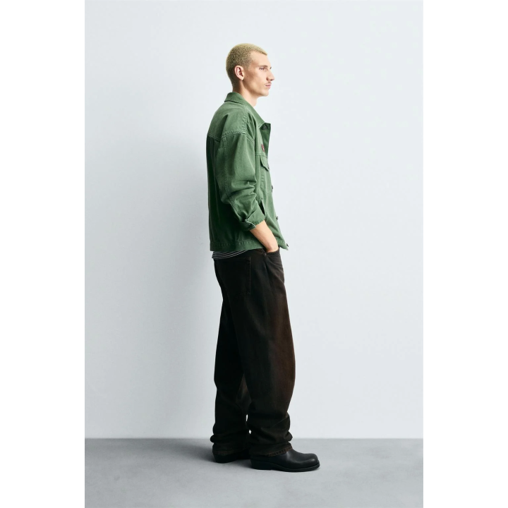 КУРТКА С ЭФФЕКТОМ ПОТЕРТОСТИ И НАШИВКАМИ