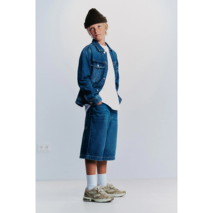 СПОРТИВНЫЕ КРОССОВКИ ИЗ РАЗНЫХ МАТЕРИАЛОВ