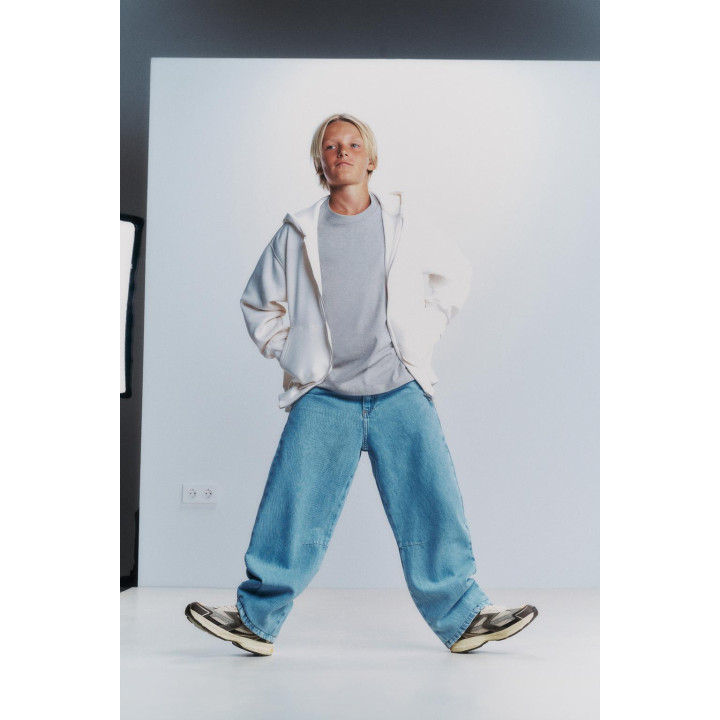 РАЗНОЦВЕТНЫЕ КРОССОВКИ