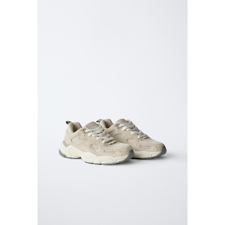 СПОРТИВНЫЕ КРОССОВКИ