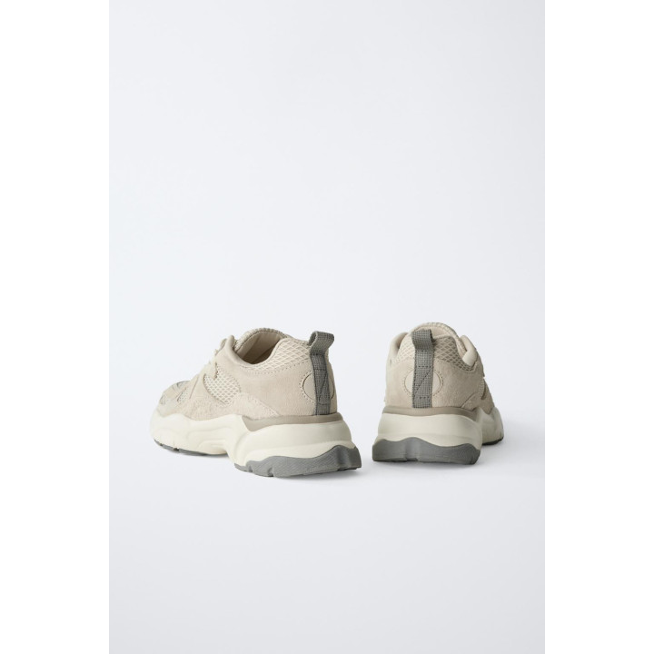 СПОРТИВНЫЕ КРОССОВКИ