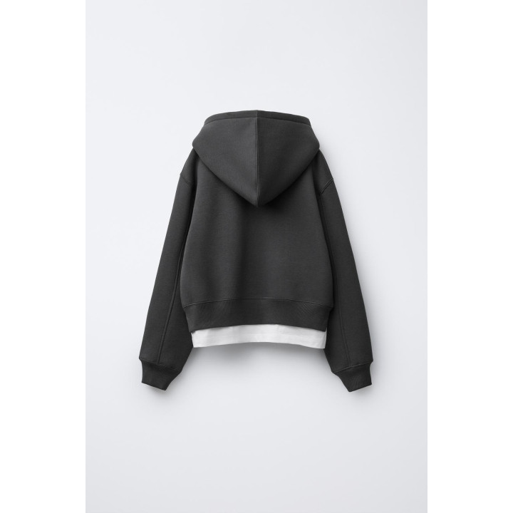 ТОЛСТОВКА С ДВОЙНЫМ НИЗОМ, КАПЮШОНОМ И В СТИЛЕ ПРЕППИ