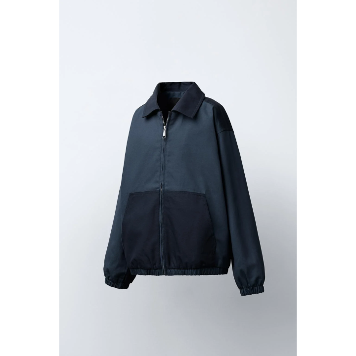 КУРТКА ИЗ САРЖИ В СТИЛЕ КОЛОР-БЛОК