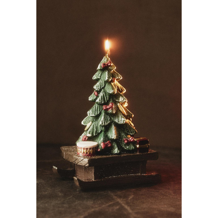 Рождественский санки и свеча в форме ёлки