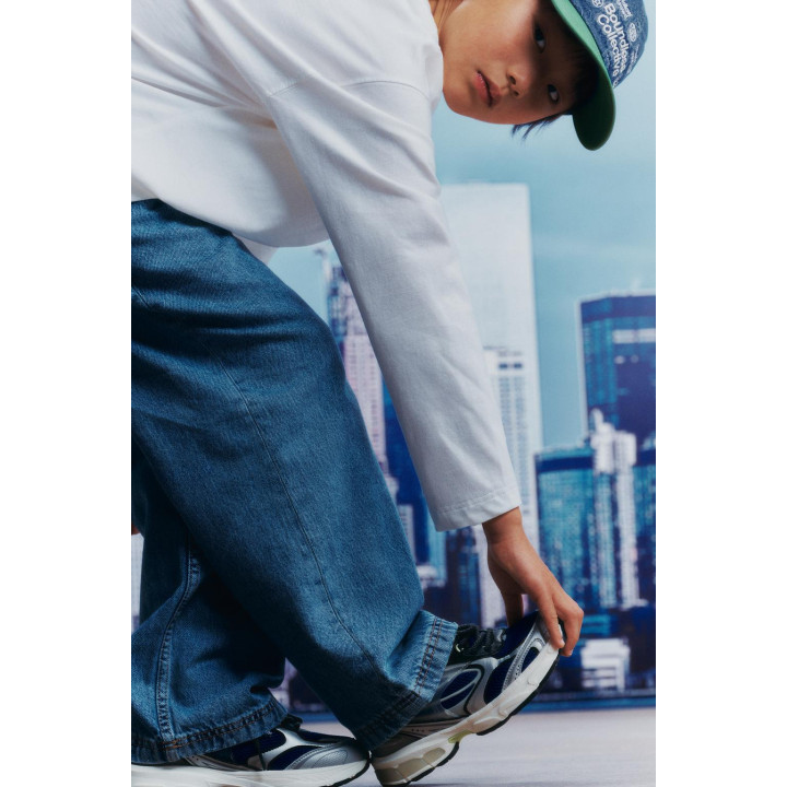 СПОРТИВНЫЕ КРОССОВКИ ИЗ СЕТЧАТОЙ ТКАНИ