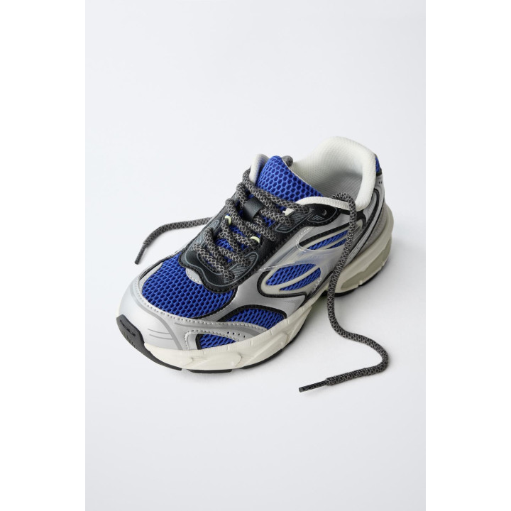 СПОРТИВНЫЕ КРОССОВКИ ИЗ СЕТЧАТОЙ ТКАНИ