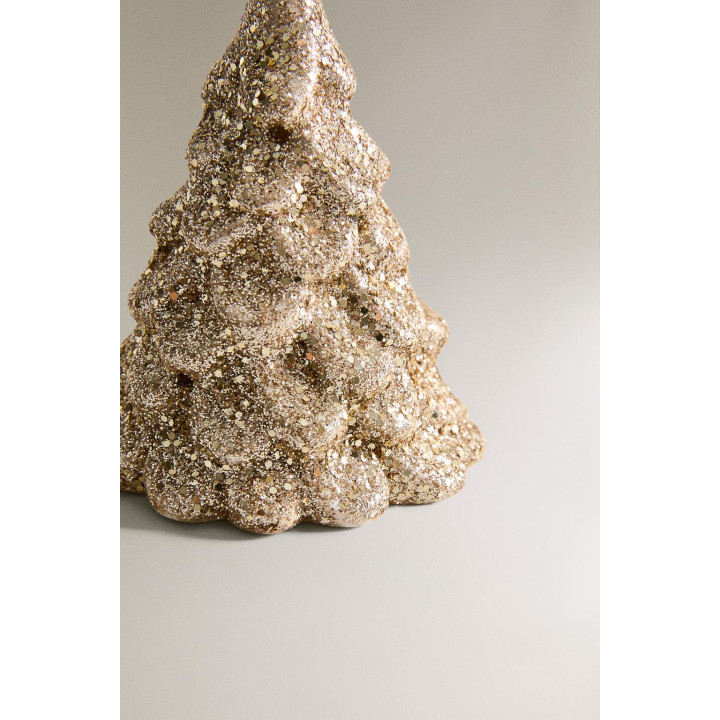 Небольшое новогоднее украшение в виде елочки с огнями