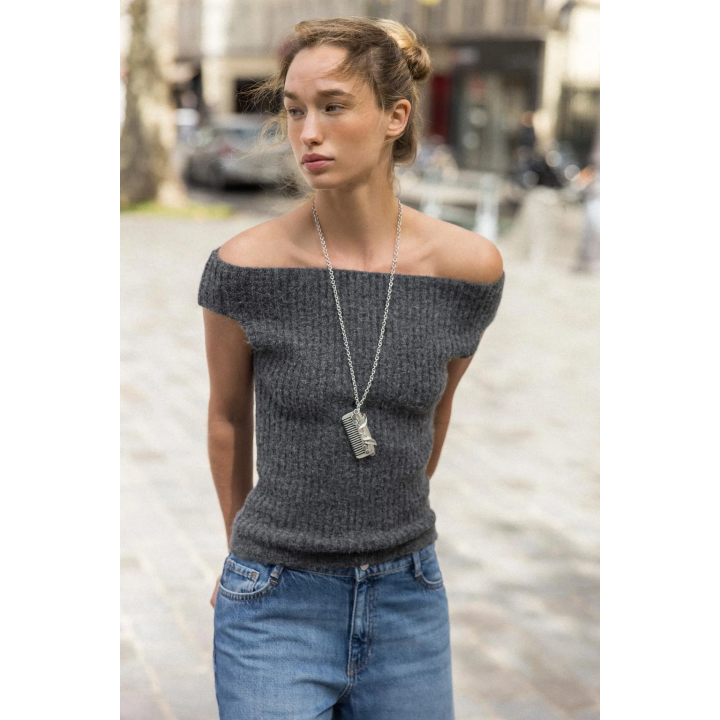 ТРИКОТАЖНЫЙ ТОП В РУБЧИК