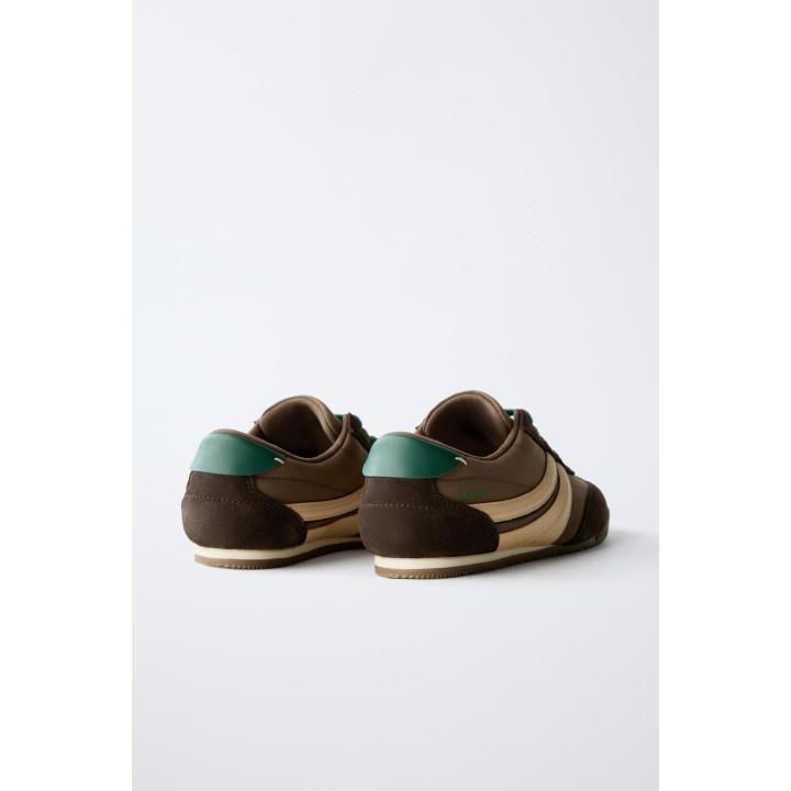 КОНТРАСТНЫЕ КРОССОВКИ