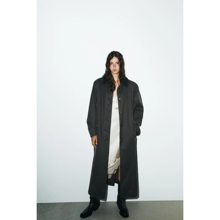 ВОЩЕНЫЙ ТРЕНЧ С ВЕЛЬВЕТОВЫМ ВОРОТНИКОМ