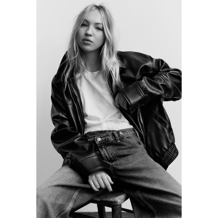 БОМБЕР ИЗ ИСКУССТВЕННОЙ КОЖИ